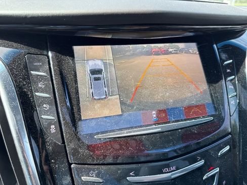 Used 2019 Cadillac Escalade ESV Platinum RWD image 17