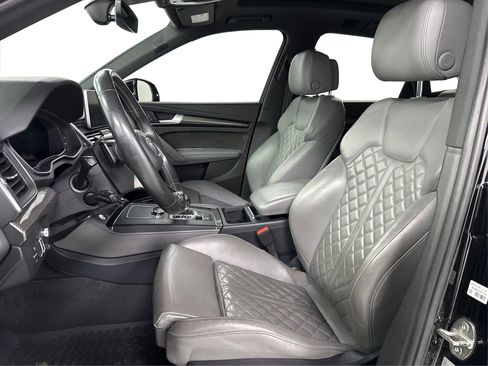 Used 2018 Audi SQ5 Prestige w/ Prestige Package image 9