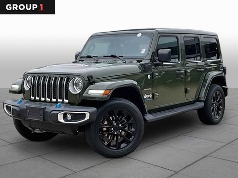 Used 2023 Jeep Wrangler Unlimited Sahara w/ Cold Weather Group AWD/4WD image 1