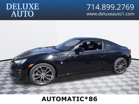 Used 2017 Toyota 86 RWD image 1