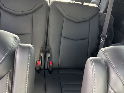 Used 2025 Cadillac XT6 Premium Luxury image 21