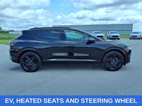 Used 2024 Chevrolet Equinox EV RS image 4