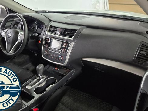 Used 2018 Nissan Altima 2.5 S w/ S Convenience Package image 33