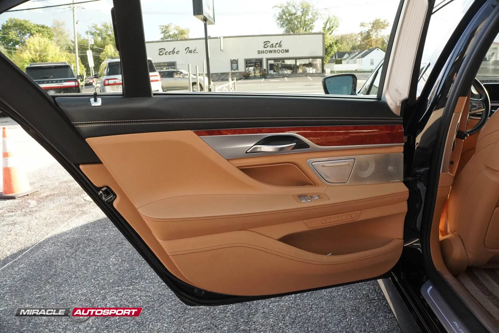 Used 2019 BMW ALPINA B7 xDrive w/ Luxury Rear Seating Package AWD/4WD image 22