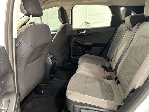 Used 2020 Ford Escape SE image 25
