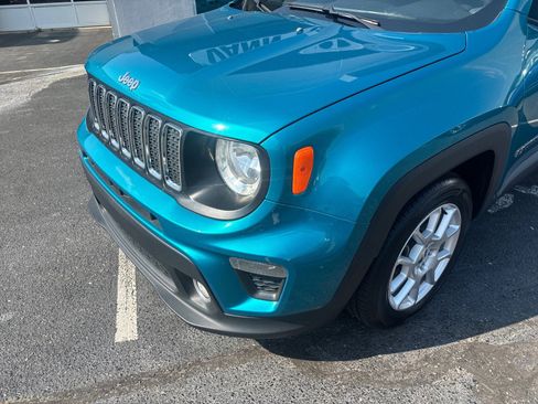 Used 2019 Jeep Renegade Latitude image 8