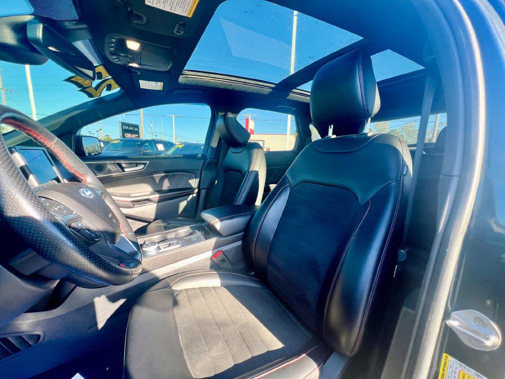 Used 2022 Ford Edge ST-Line AWD/4WD image 15