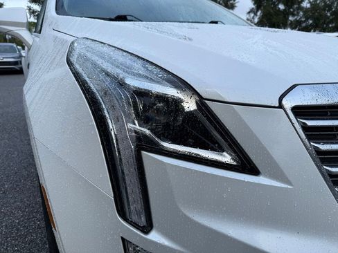 Used 2018 Cadillac XT5 Platinum w/ Driver Assist Package image 4