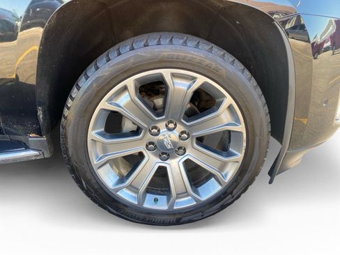 Used 2019 Cadillac Escalade Premium Luxury AWD/4WD image 12