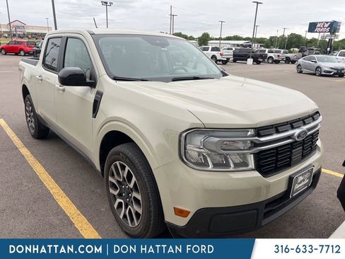 Used 2024 Ford Maverick Lariat FWD image 2