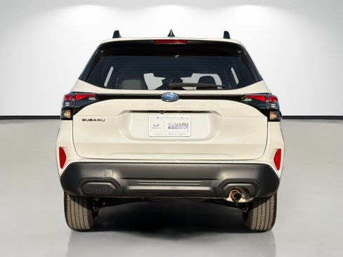 Used 2026 Subaru Forester AWD/4WD image 4