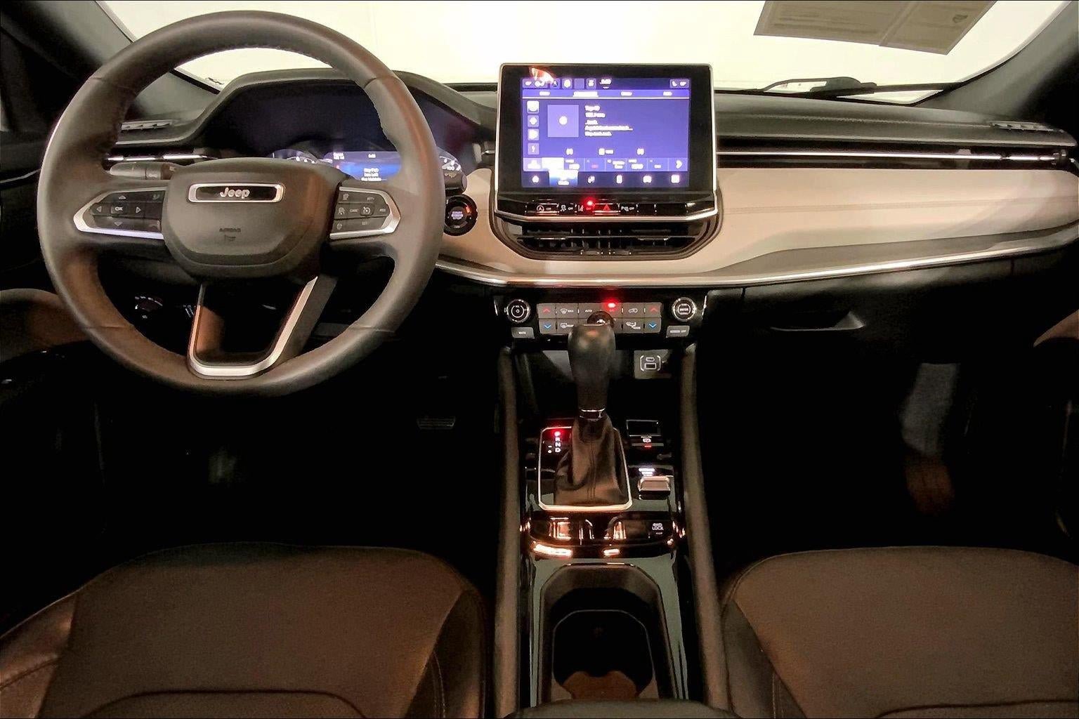 Used 2023 Jeep Compass Limited AWD/4WD image 15