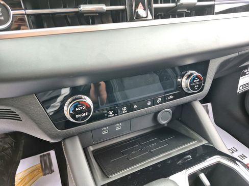 New 2026 Mitsubishi Outlander ES image 18