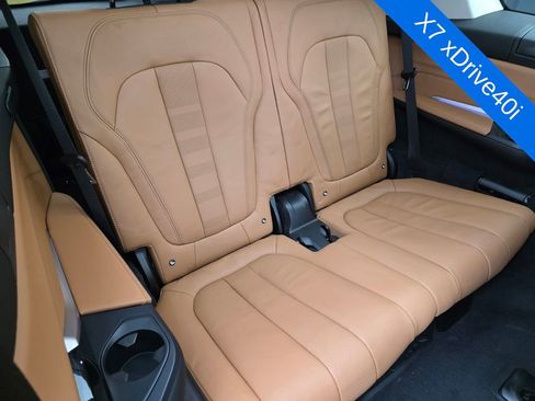 Used 2022 BMW X7 xDrive40i w/ Premium Package image 27