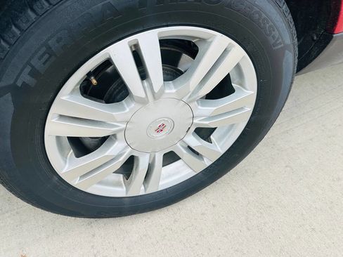 Used 2013 Cadillac SRX Luxury image 31