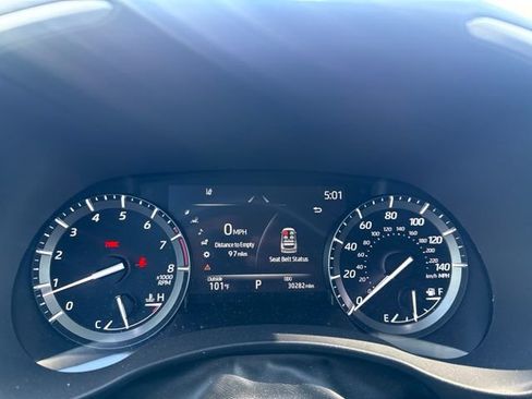 Used 2021 Toyota Highlander XLE FWD image 12