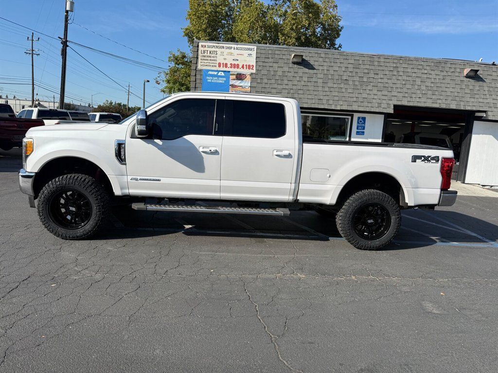 Used 2017 Ford F250 Lariat w/ Lariat Ultimate Package AWD/4WD image 8