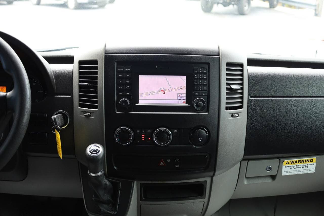 Used 2017 Mercedes-Benz Sprinter 2500 image 9