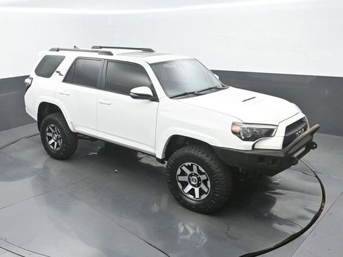 Used 2019 Toyota 4Runner TRD Off-Road Premium image 28