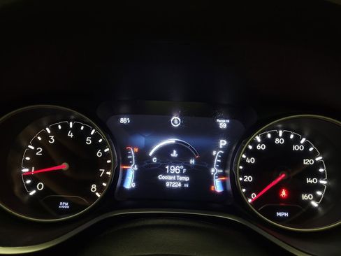 Used 2018 Jeep Compass Latitude w/ Popular Equipment Group FWD image 23