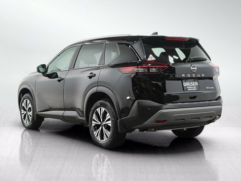 Used 2023 Nissan Rogue SV w/ SV Premium B Package AWD/4WD image 3