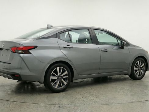 Used 2025 Nissan Versa SV image 9