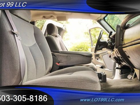 Used 2004 GMC Sierra 2500 SLE w/ Heavy-Duty Power Package AWD/4WD image 16