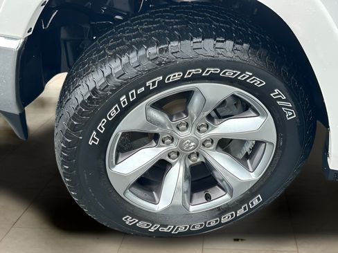 Used 2019 RAM 1500 Limited AWD/4WD image 44