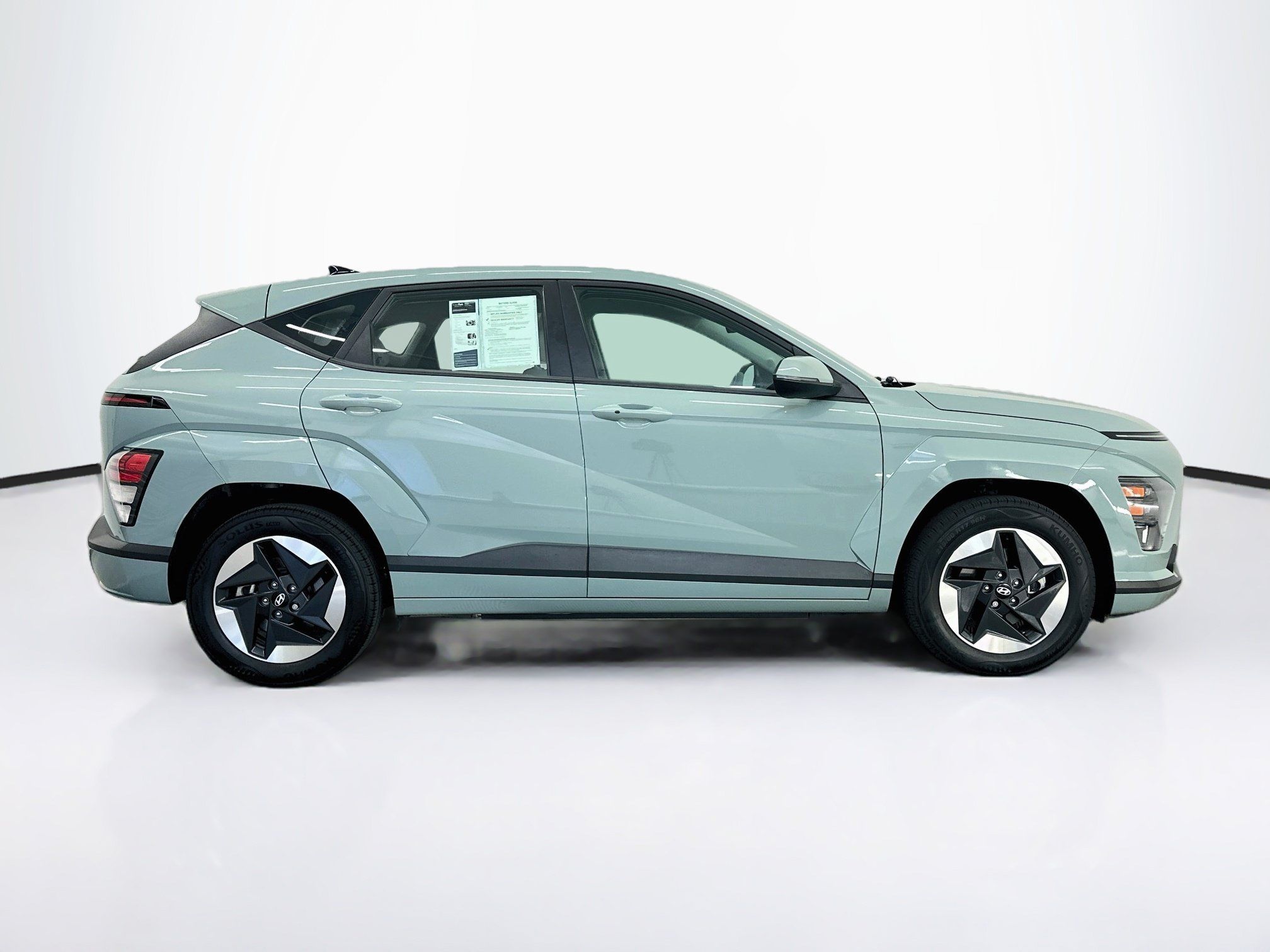 Used 2024 Hyundai Kona SE FWD image 10