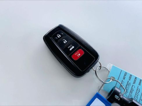 Used 2024 Toyota Camry XSE w/ Navigation Package FWD image 15