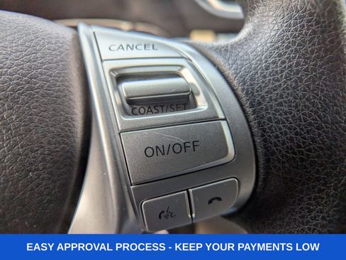 Used 2016 Nissan Rogue SV w/ SV Premium Package image 34