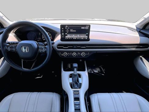 Used 2025 Honda HR-V EX-L image 15