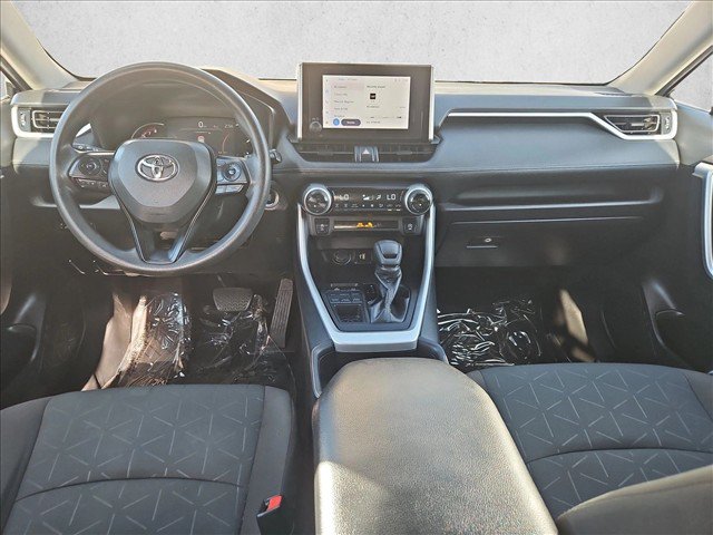 Used 2023 Toyota RAV4 XLE AWD/4WD image 17