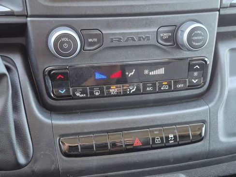 Used 2023 RAM ProMaster 2500 FWD image 15