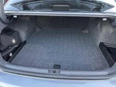 Used 2015 Volkswagen Passat TDI SE image 17