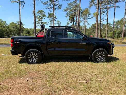Used 2023 Chevrolet Colorado Z71 w/ Z71 Convenience Package 2 AWD/4WD image 6