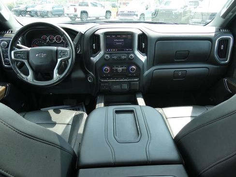 Used 2020 Chevrolet Silverado 1500 LT Trail Boss w/ Midnight Edition AWD/4WD image 21