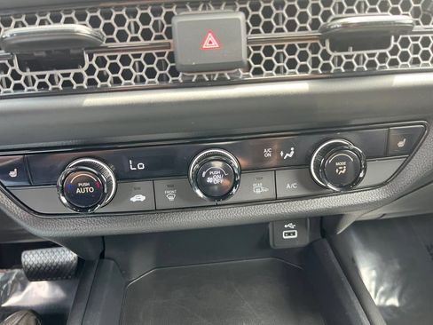 Used 2024 Honda HR-V Sport image 19