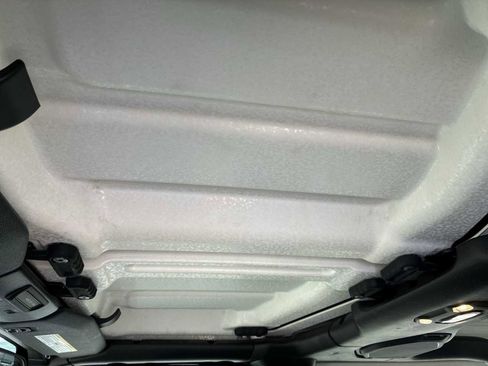 Used 2019 Jeep Wrangler Sport AWD/4WD image 16