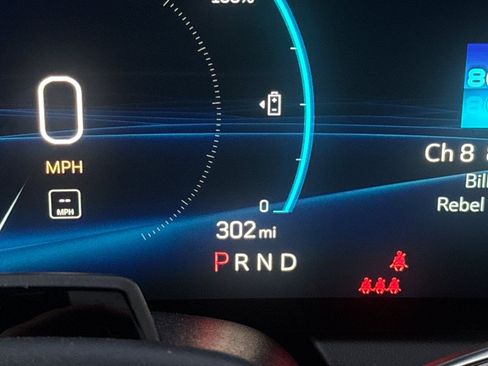 Certified 2025 Cadillac Optiq Luxury 1 image 35