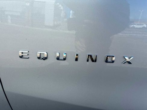 Used 2022 Chevrolet Equinox LT image 32