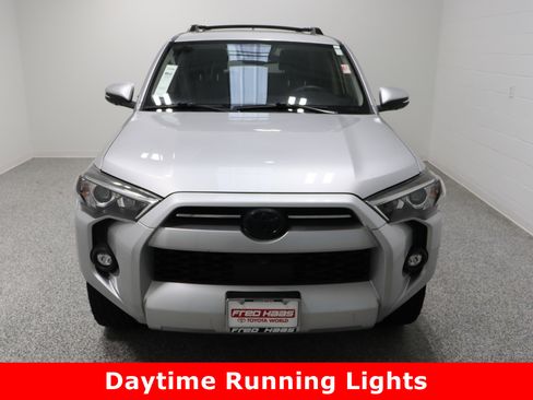 Used 2022 Toyota 4Runner SR5 Premium image 3