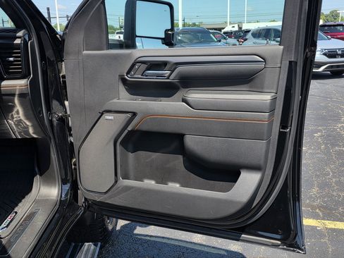 Used 2024 GMC Sierra 2500 AT4 w/ AT4 Premium Plus Package AWD/4WD image 50