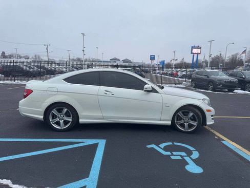 Used 2012 Mercedes-Benz C 250 Coupe image 32