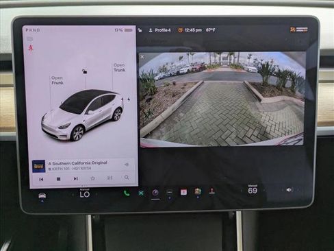 Used 2021 Tesla Model Y Long Range image 15