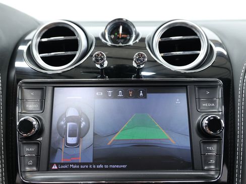 Used 2018 Bentley Bentayga Onyx Edition AWD/4WD image 36