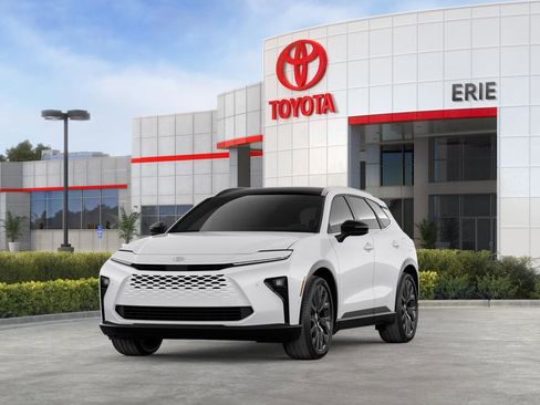 New 2025 Toyota Crown Signia image 1