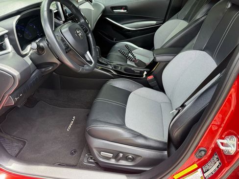 Used 2019 Toyota Corolla XSE FWD image 16