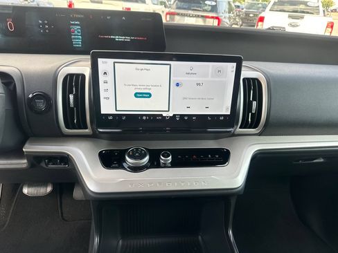 Certified 2025 Ford Expedition Max Active RWD image 30