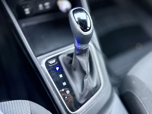 Used 2019 Hyundai Accent SE FWD image 25